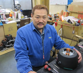 朝日産業 株式会社 代表取締役 茂木